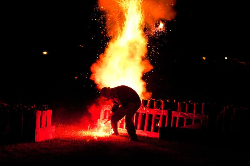 IMAGE: http://i1103.photobucket.com/albums/g463/Roc34ky/4thofJuly2010Explosion.jpg