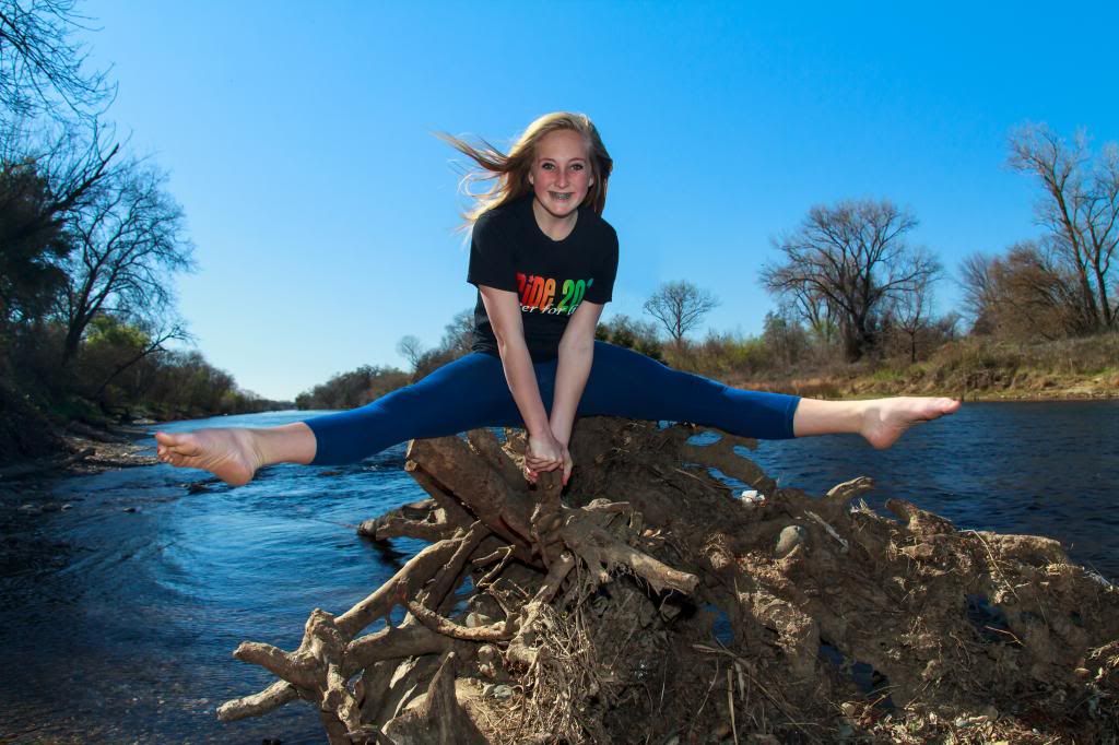 IMAGE: http://i1103.photobucket.com/albums/g463/Roc34ky/AmericanRiver-2.jpg