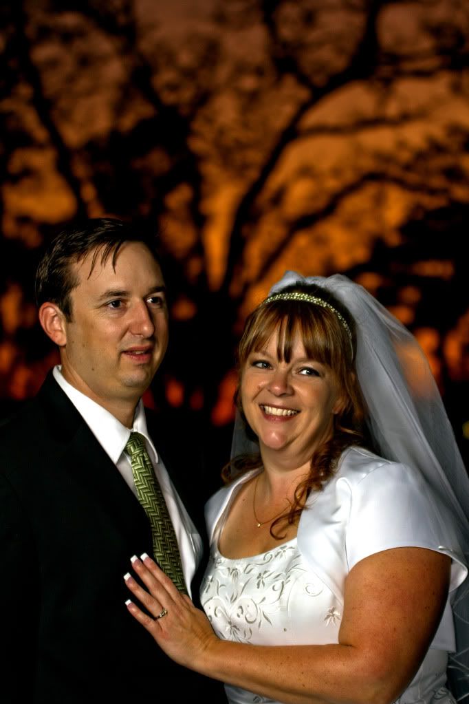 IMAGE: http://i1103.photobucket.com/albums/g463/Roc34ky/Goodheart%20Wedding%20October%202011/SunsetShot.jpg