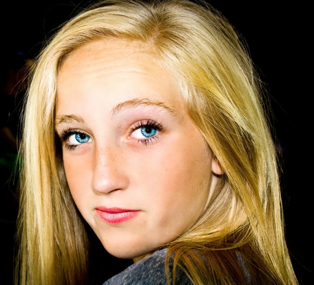 IMAGE: http://i1103.photobucket.com/albums/g463/Roc34ky/LexieinYosemite1of1.jpg