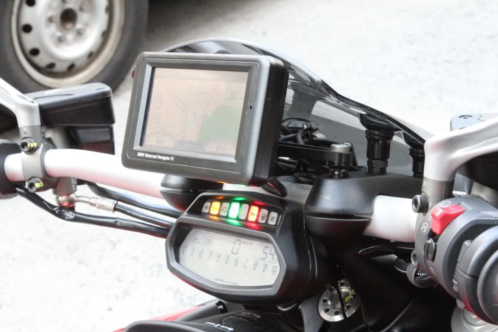 Garmin Zumo 660LM GPS Motorcycle Navigator : : Electronics