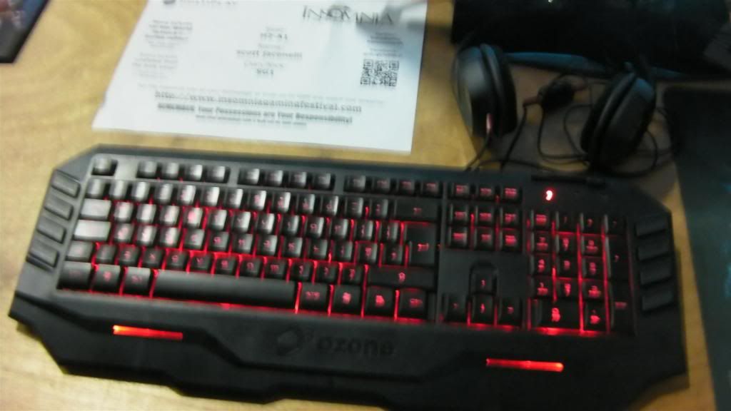 lan14_zps79bf01a5.jpg