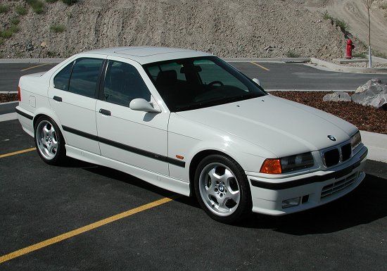 bmwe36sideskirt2.jpg