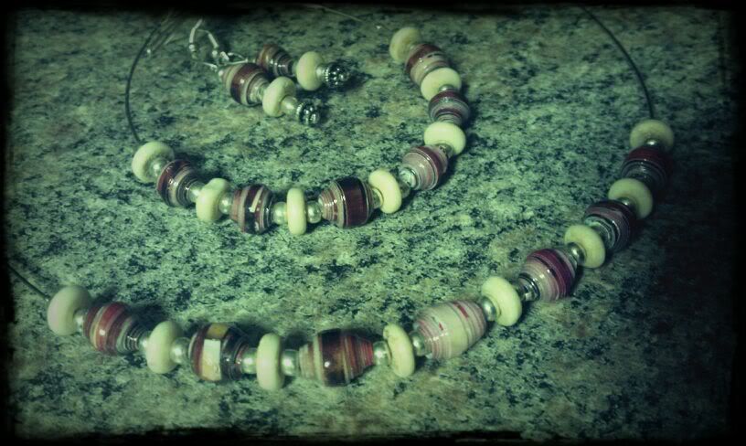 Set: Film,Filter: Grainy,Vignette: Small Black,Frame: Grunge Black,Snapbucket