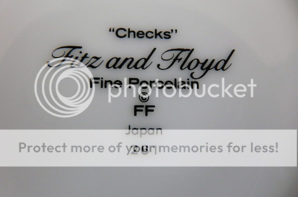 FITZ AND FLOYD CHECKS FINE PORCELAIN MUG / CUP JAPAN  