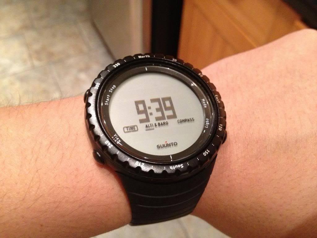 suunto core positive display